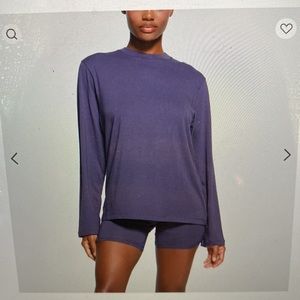 Skims long sleeve Boyfriend shirt (Sleet) XXS- size is sold out